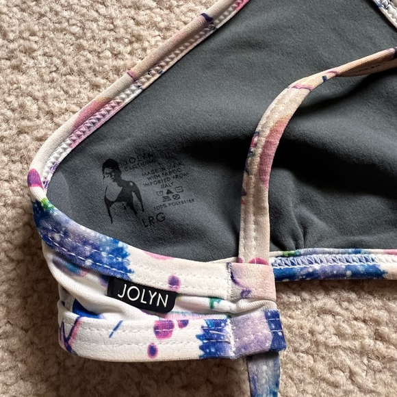 Jolyn Ocean Friends Triangle Top - Picture 3 of 3